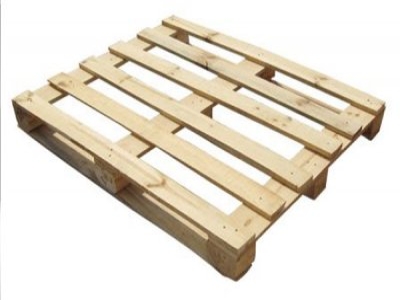 如何处理济南木托盘表面的污渍?