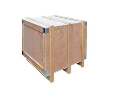 木制包装箱为什么会变色？而且还会长一层绿毛！